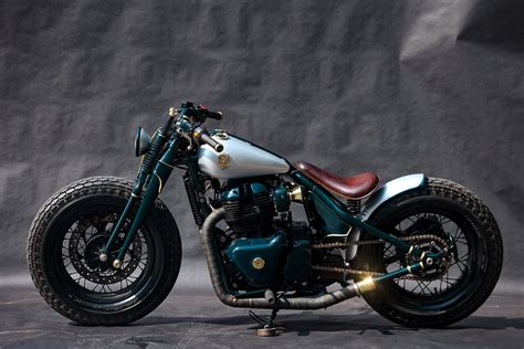 ROYAL RIGID Enfield 650 Bobber By Rajputana Customs Pipeburn