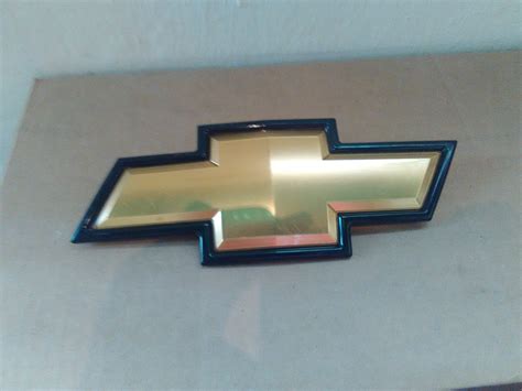 Emblema Parrilla Chevrolet Silverado Original Gm Bs