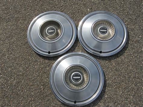 Factory 1972 To 1977 Dodge Polara Monaco Ramcharger 15 Inch Hubcaps