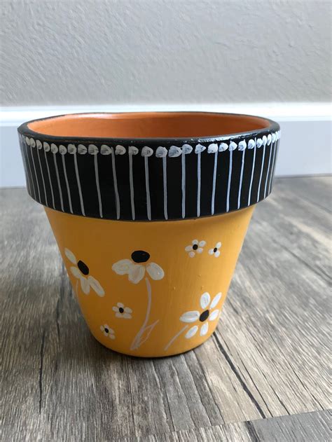 Hand Painted Flower Pot Etsy Painted Flower Pots Painted Pots Diy