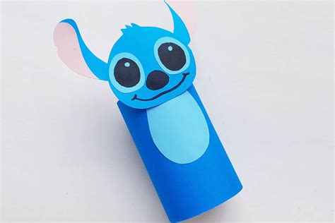 Make this Stitch Paper Roll Craft for a Quick Stitch Puppet!