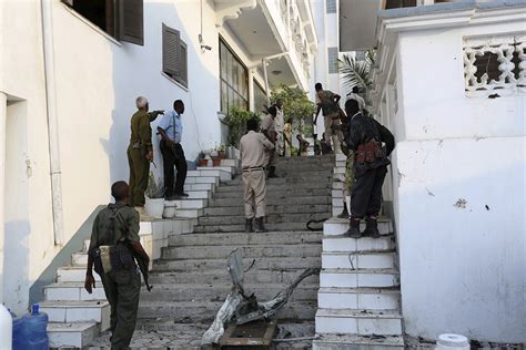 Mogadishu Siege Al Shabaab Islamist Militants Trap Somali Government