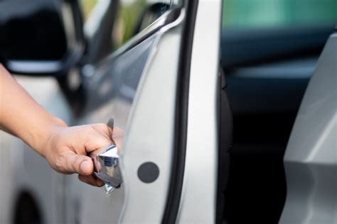 Détendeur de clim rôle signes d usure et coût Courroie distribution fr