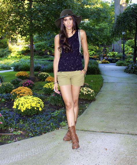 7 Outfit Ideas for Wearing Olive Green This Spring! - The Style Contour