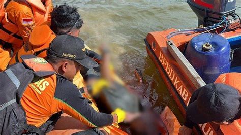 Update Pencarian 2 Korban Kapal LCT Karam Di Perairan Sei Menggaris