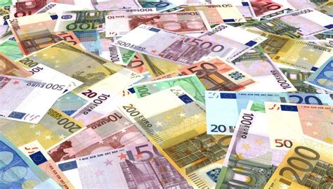 Stampavano Banconote Euro False Pronte Per Essere Immesse Sul Mercato