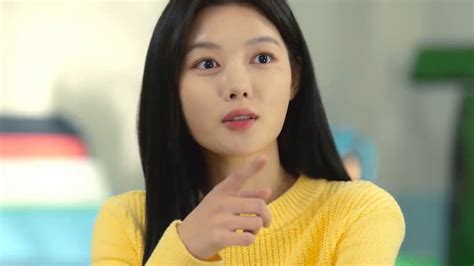 Le personnage unique de Kim Yoo Jung dans le teaser de la série Chicken