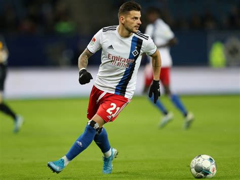 Hsv Thioune Entscheidet Leibold Kapit N Heuer Fernandes Ins Tor