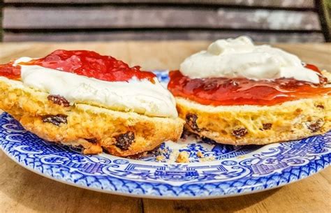 Simple Recipe For Scones Sweet Or Savoury Varieties Baldhiker