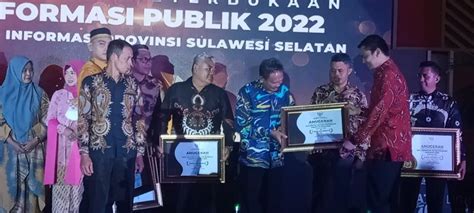 Desa Bira Raih Penghargaan Keterbukaan Informasi Predikat Cukup