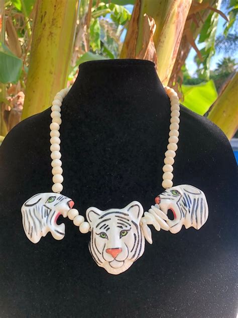 Vintage 1980s Era White Bengal Tiger Statement Neckla Gem