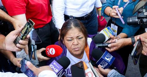 Familia de Vanessa da voto de confianza a la Fiscalía de Sinaloa en