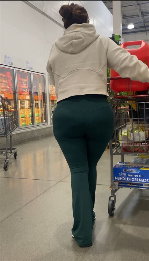Sexy Thick Latina Spandex Leggings Yoga Pants Forum