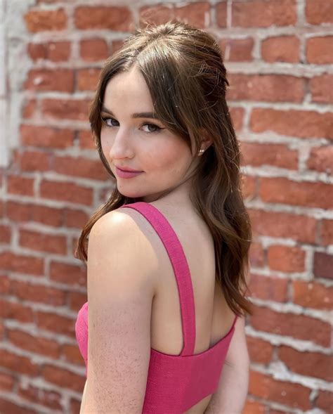 Kaitlyn Dever Nude Porn Pics XPicsly