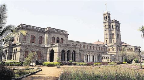 Pune University To Set Up Educational Centre In Kashmir Hindustan Times