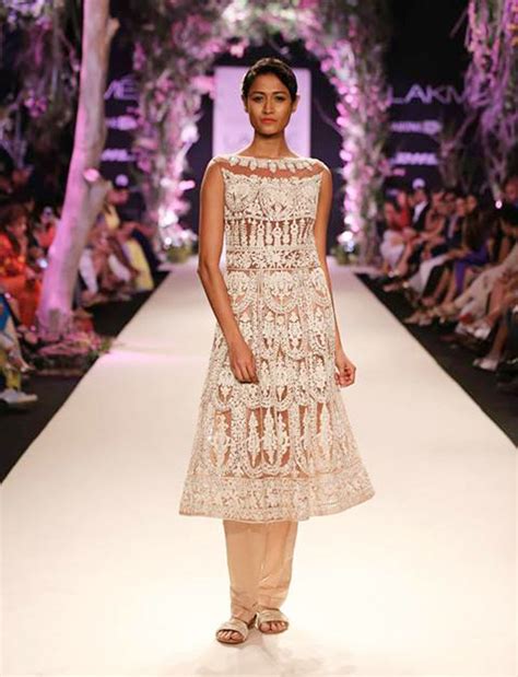 Manish Malhotra Collection Inspired By Romanticism Lakme Fashion Week