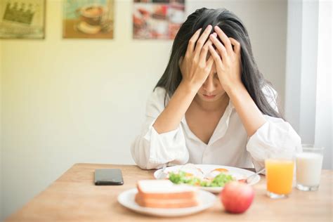 Alimentação para enxaqueca o que priorizar e o que evitar