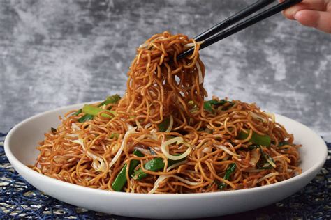 Cantonese Fried Noodle