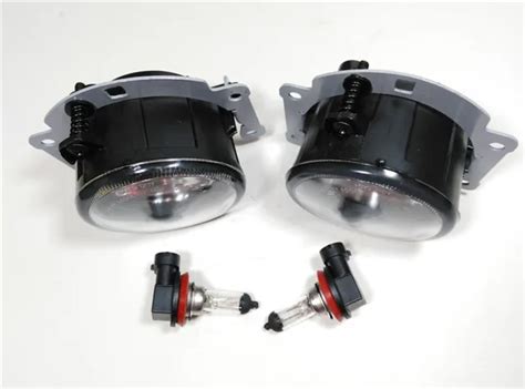 OEM#8321A370/8321A467 WITH BULB AND SOCKET Front Fog Light Lamp For ...