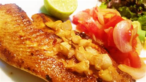 Cocinar Filete De Pescado Al Mojo De Ajo Enchipotlado Facil Y Sencillo