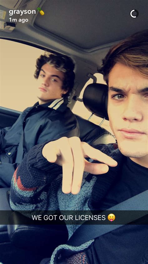 Pin By Madi On Dolan Twins Dolan Twins Dolan Twins Imagines Twins