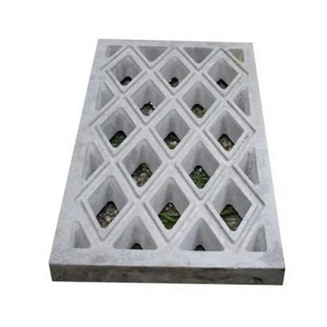 Rectangular Rcc Cement Grill Size X Feet At Rs Square Feet In