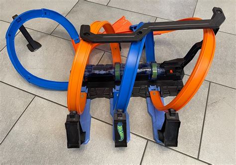 Hot Wheels Korkenzieher Looping Crash Track Kaufen Auf Ricardo