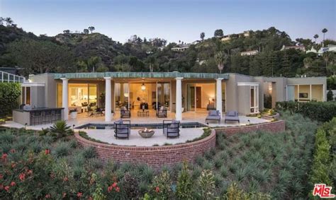 Peek Inside Ellen Degeneres And Portia De Rossi S Glamorous New Mansion