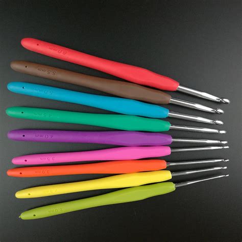 Pcs Multicolor Soft Plastic Handle Aluminum Crochet Hooks Knitting