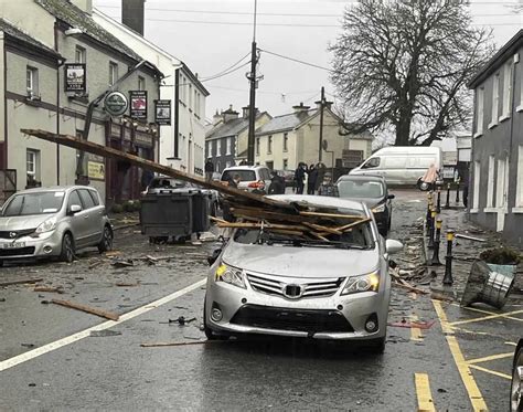 Ireland: the village of Leitrim hit by a tornado • Go-to-Ireland.com