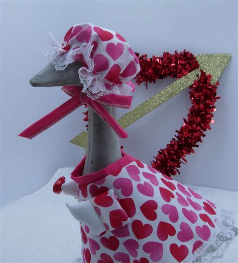 Valentines Day Red And Pink Hearts Outfit For Small 14 Tall Deck Or Porch Goose The Kraft