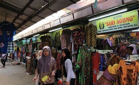 Rekomendasi 5 Tempat Beli Batik Di Solo Yang Murah Untuk Oleh Oleh Keluarga