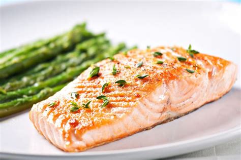 4 Sure Signs You Are Dealing With Undercooked Salmon