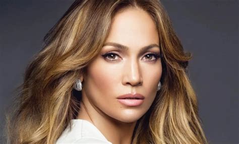 Jennifer Lopez Sin Maquillaje Sorprende A Sus Seguidores Vibra