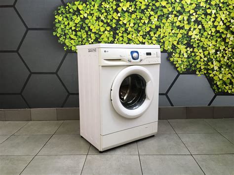 Стиральная машина б/у LG WD80150NU