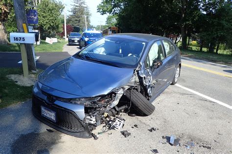 One Injured In Crash In West Barnstable On Tuesday