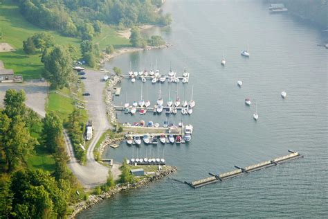 Cfb Kingston Yacht Club In Kingston On Canada Marina Reviews