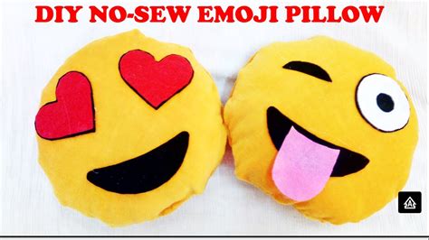 Emoji Pillows Diy