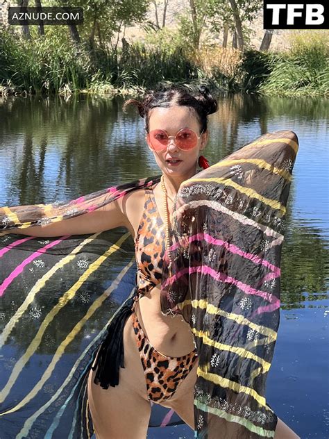 Natasha Blasick Sexy Poses Showcasing Her Hot Figure Wearing A Spotted Bikini At The Bhakti Love