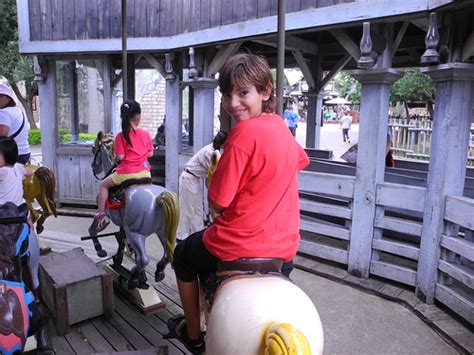 Paul and Queenie's World: Rides in Leofoo Theme Park (六福村)