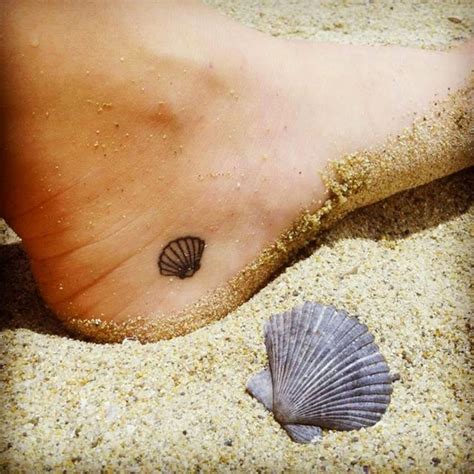 Pin By Laura Grosso On Tattoos Shell Tattoos Minimalist Tattoo