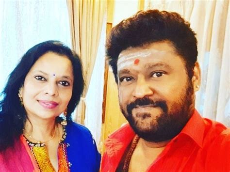 Jaggesh wife birthday | Kannada actor Jaggesh gets nostalgic on wife ...