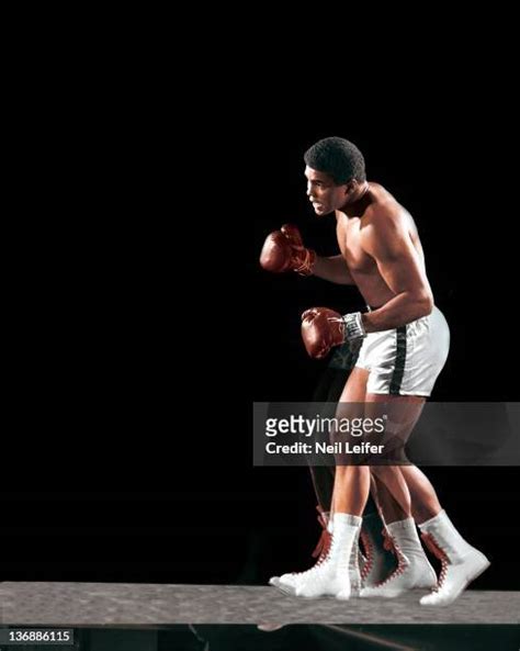 Ali Shuffle Photos and Premium High Res Pictures - Getty Images