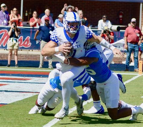 Gridiron Gallery: Ole Miss defeats Kentucky, 22-19 - The Rebel Walk