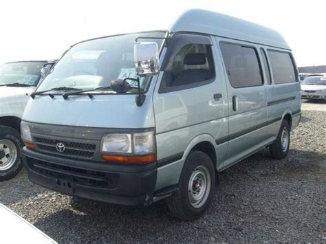 Toyota Hiace 2004 2 7 2004 2010 Atsauksmes Tehniskie Dati Cenas