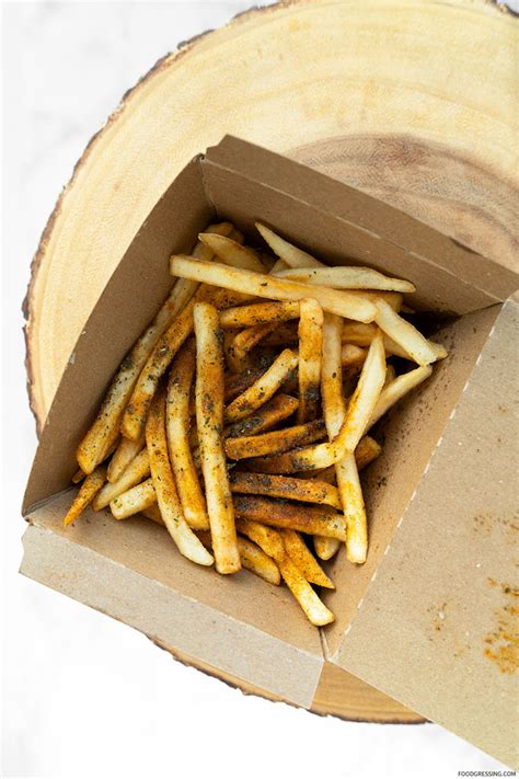 McDonald’s Canada Herb & Garlic Seasoned Fries [Review] | Foodgressing