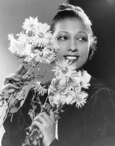 En Photos Joséphine Baker Le Destin Extraordinaire De La Petite