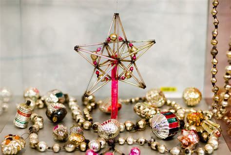 История елочной игрушки в России