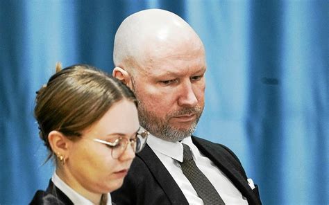 Norvège Anders Behring Breivik traîne lÉtat en justice pour