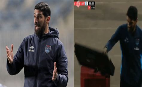 Sebastián Abreu El curioso castigo tras dañar pantalla del VAR